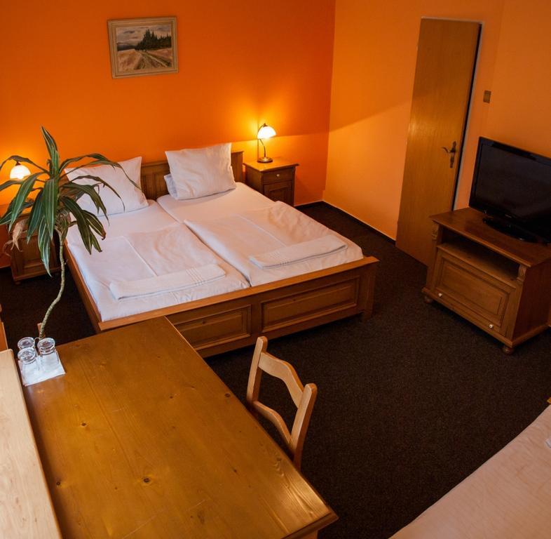 Hotel a Restaurace U Hrnčíře Kutná Hora Quarto foto